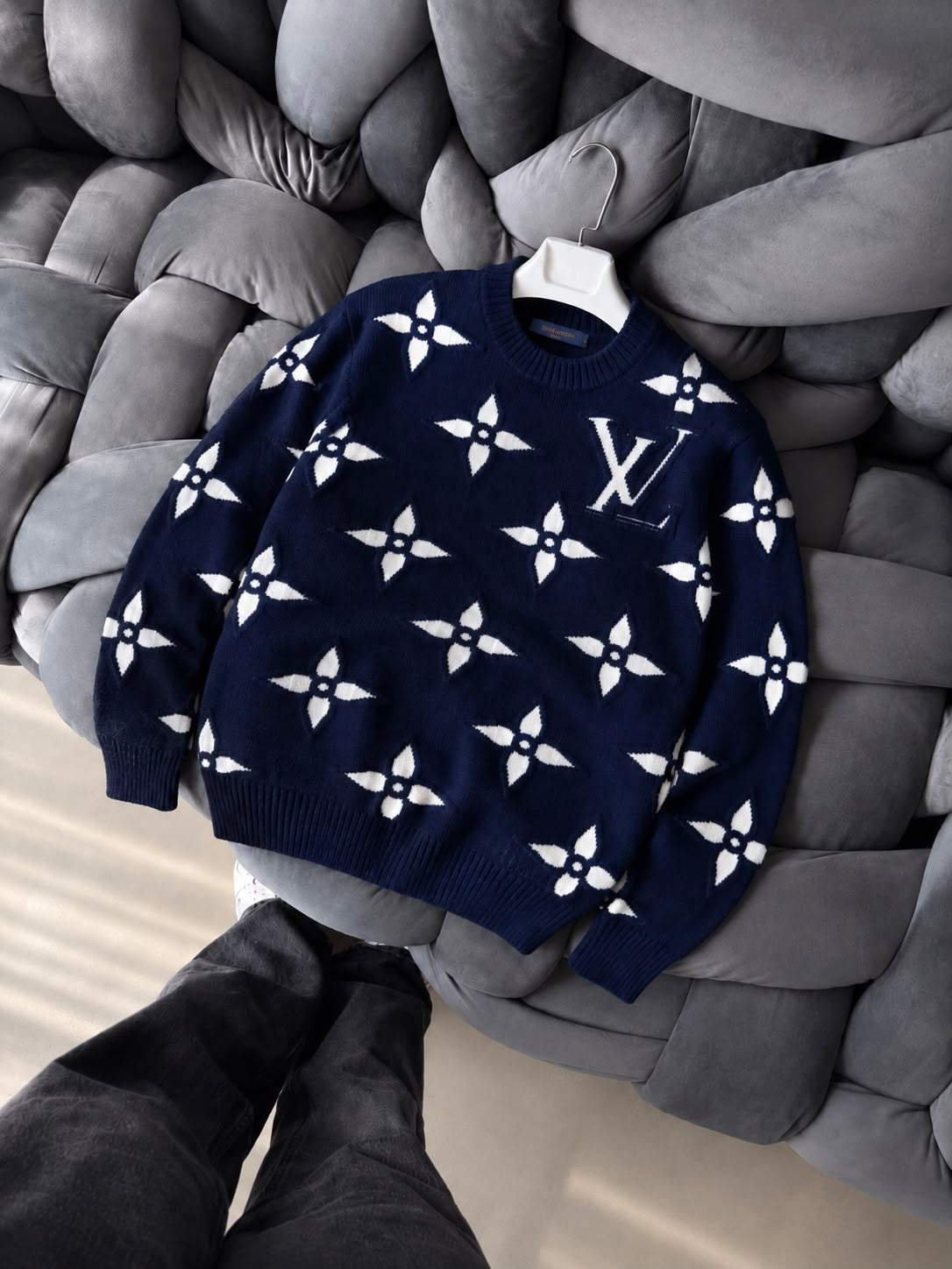 LV Erkek Jakarlı Monogram Desenli Triko Kazak