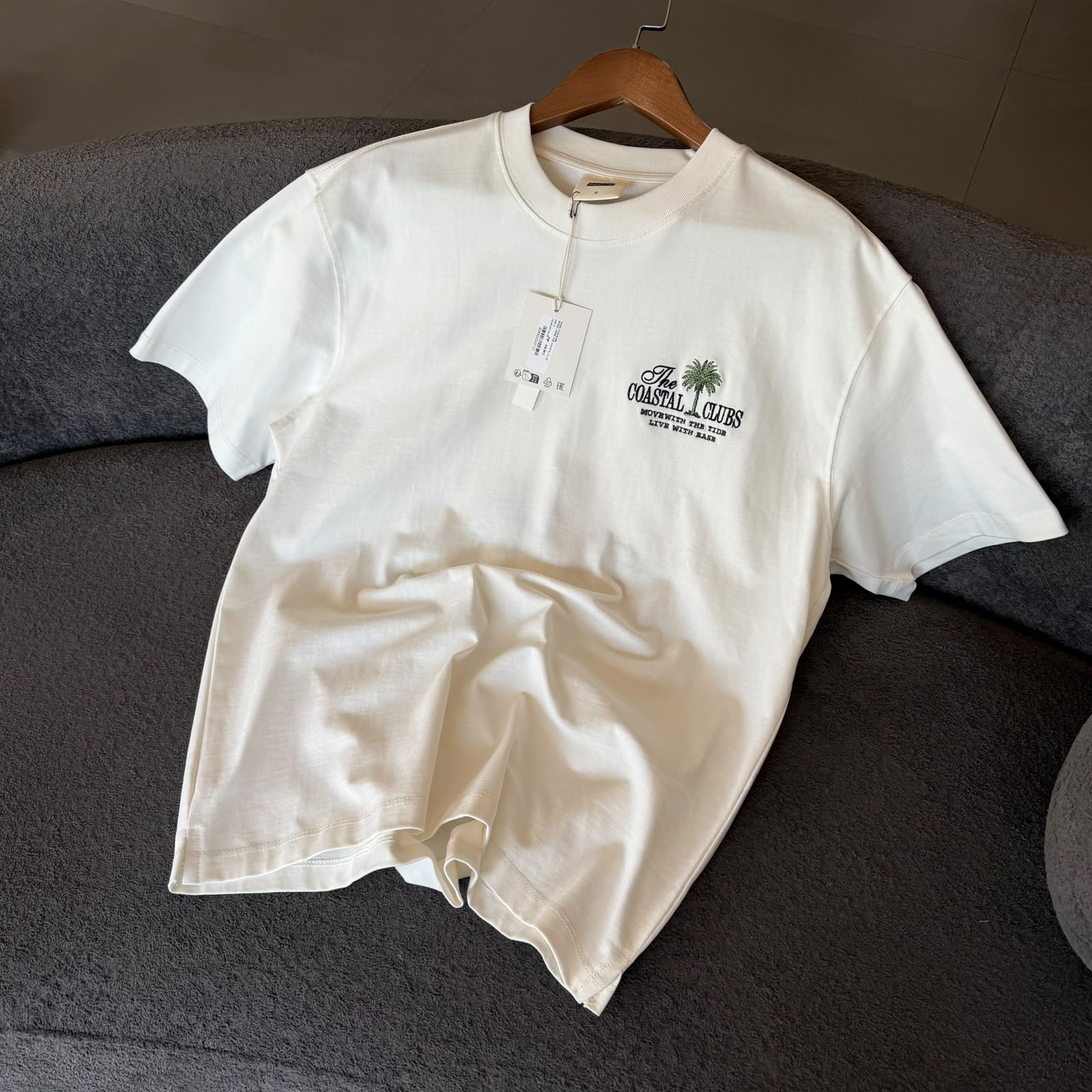 Oversize Baskılı Ve Nakışlı Bej Tshirt