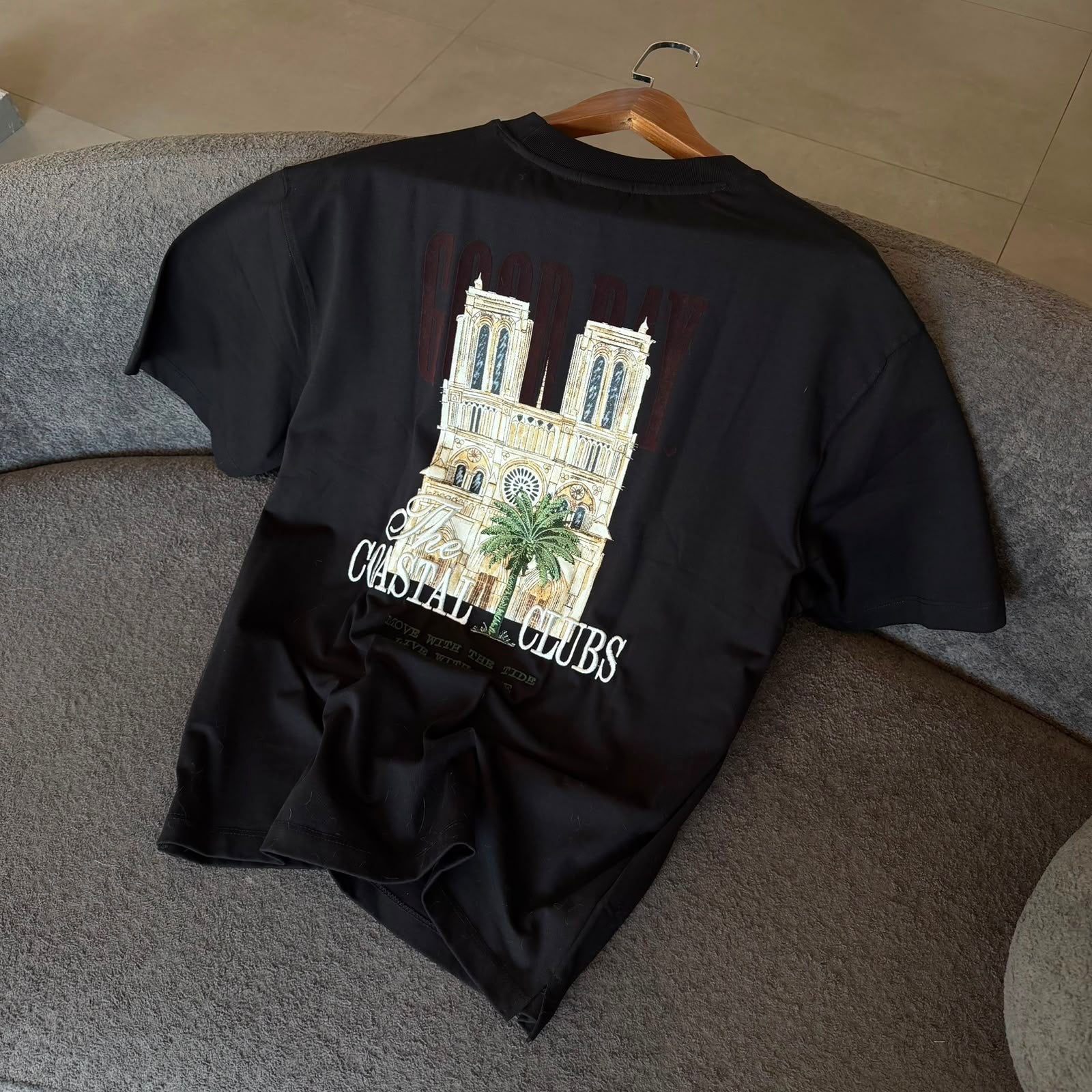 Oversize Baskılı Ve Nakışlı Siyah Tshirt