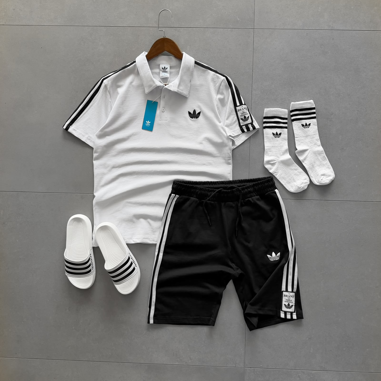 Adidas Nakışlı Alt Üst Terlikli Takım