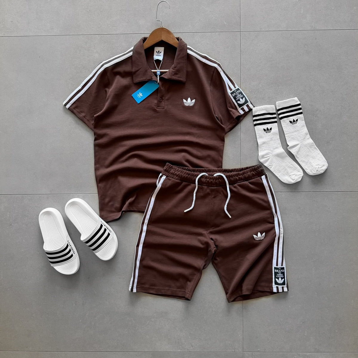 Adidas Nakışlı Alt Üst Terlikli Takım