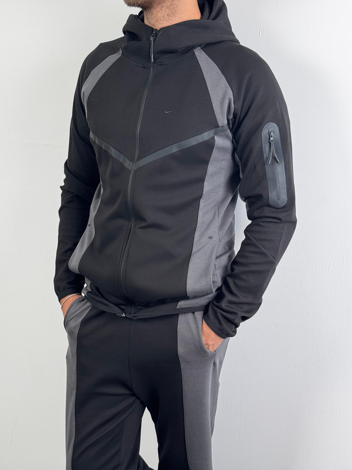 Nike Tech 2026 Siyah Premium Set