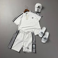 Adidas Kolları Şeritli Terlikli Takım