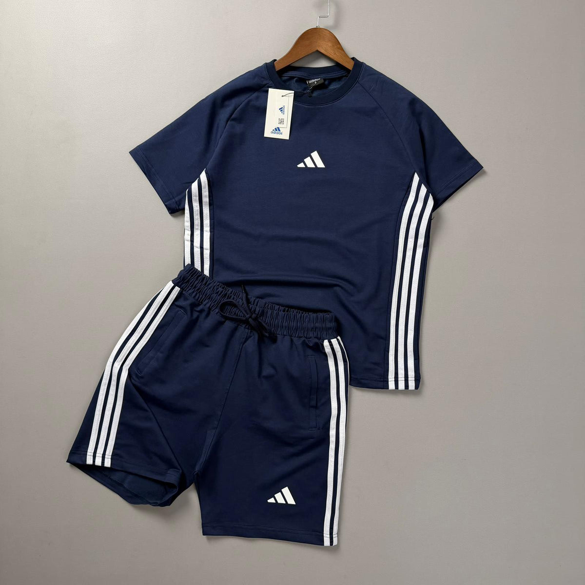 Adidas Önü Armalı Koları Çizgili Alt Üst Takım - Lacivert