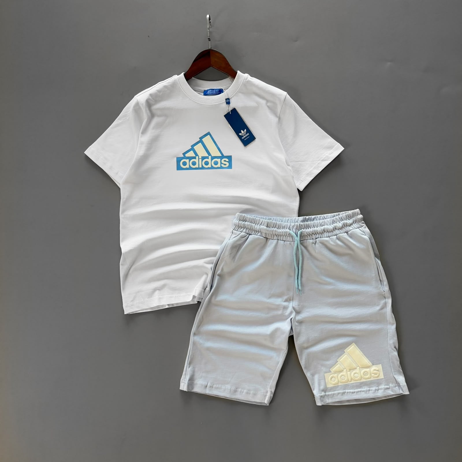 Adidas Büyük Baskılı Alt Üst Takım